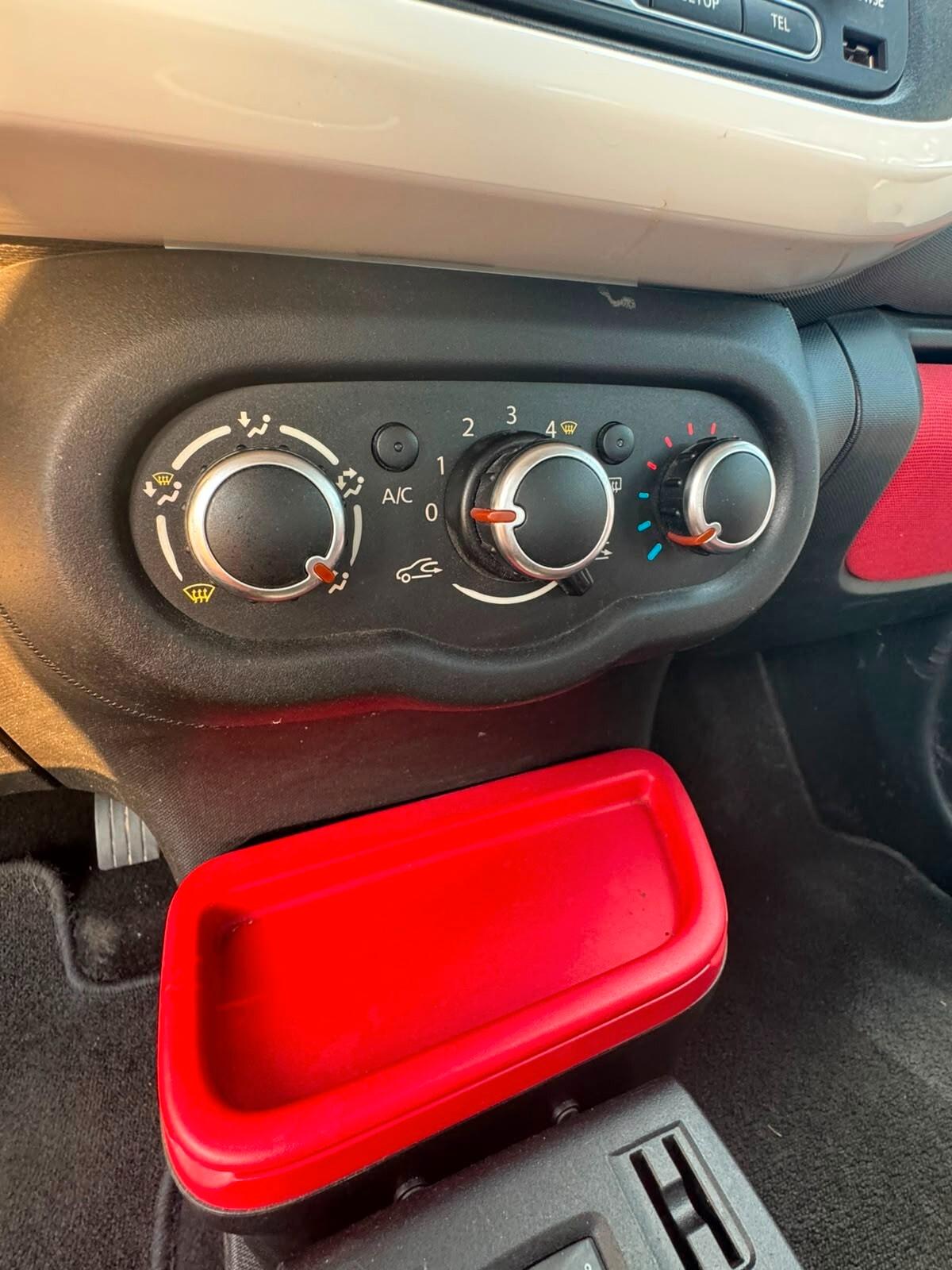 Renault Twingo 1.0 SCe Live