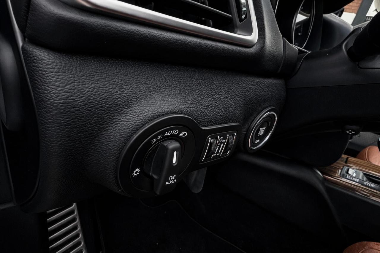 Maserati Ghibli 330 CV MHEV GRANSPORT