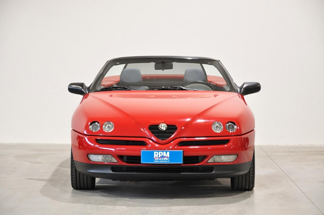 Alfa Romeo Spider 2.0i 16V Twin Spark cat