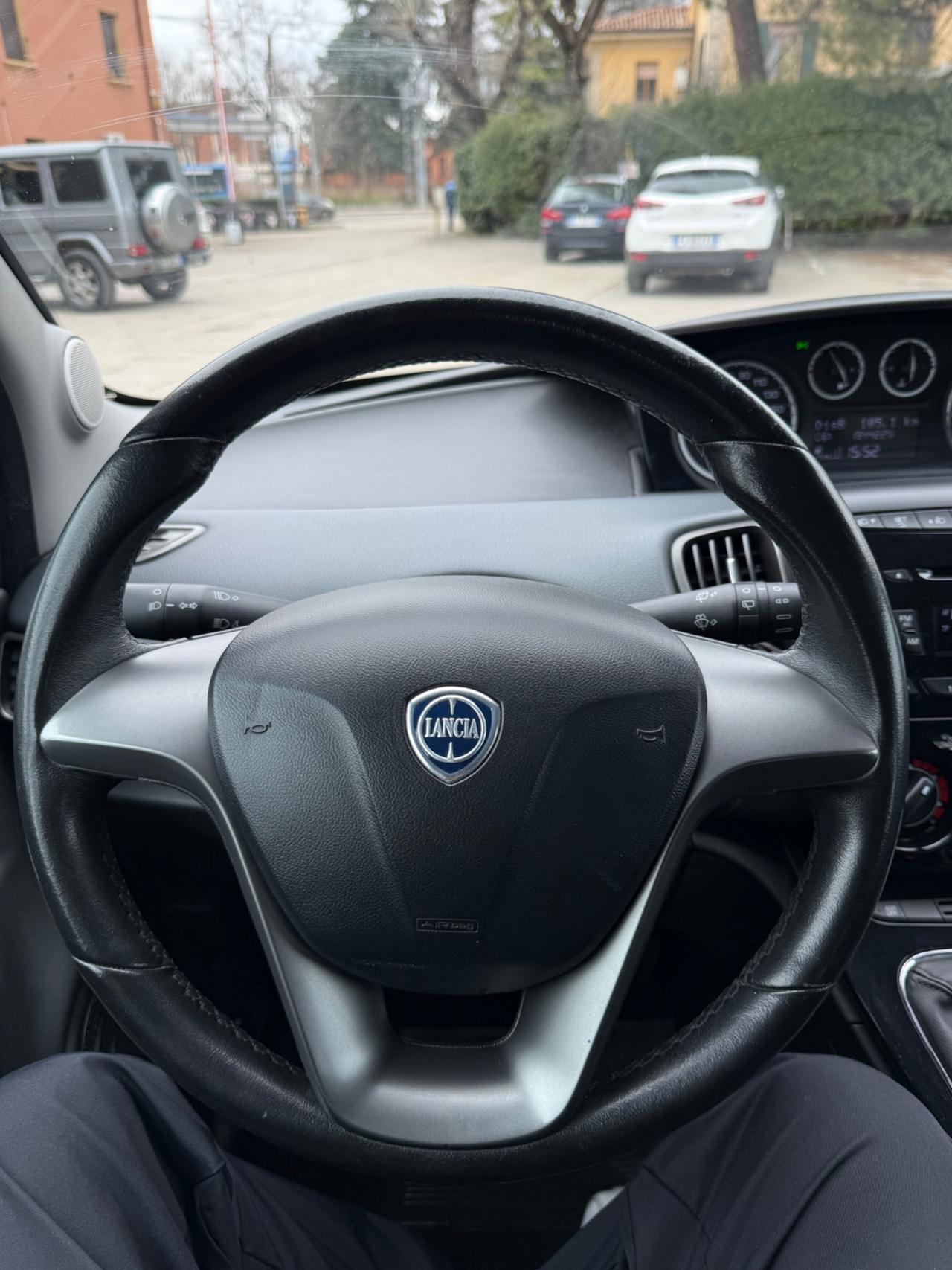 Lancia Ypsilon 1.2 69 CV 5 porte GPL Ecochic Gold