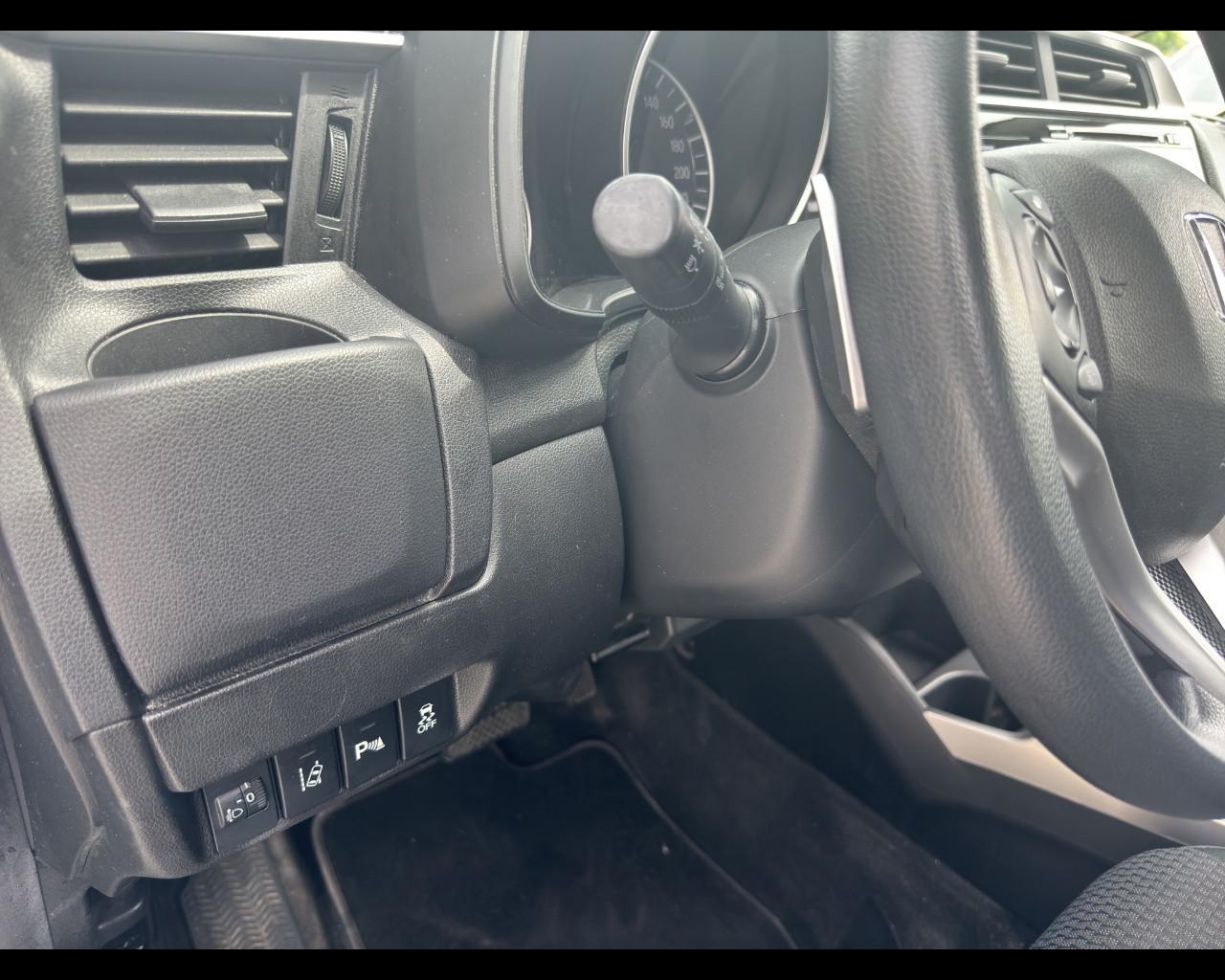 HONDA Jazz 3ª serie 15-20 - Jazz 1.3 Comfort Connect ADAS CVT