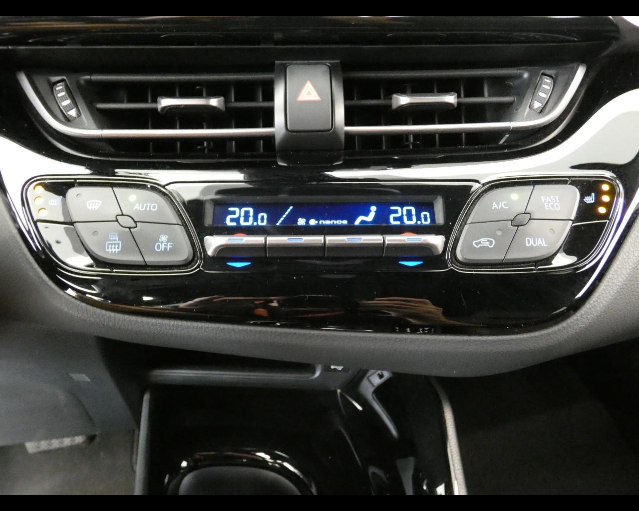 TOYOTA C-HR (2016-2023) - C-HR 1.8 Hybrid E-CVT Lounge