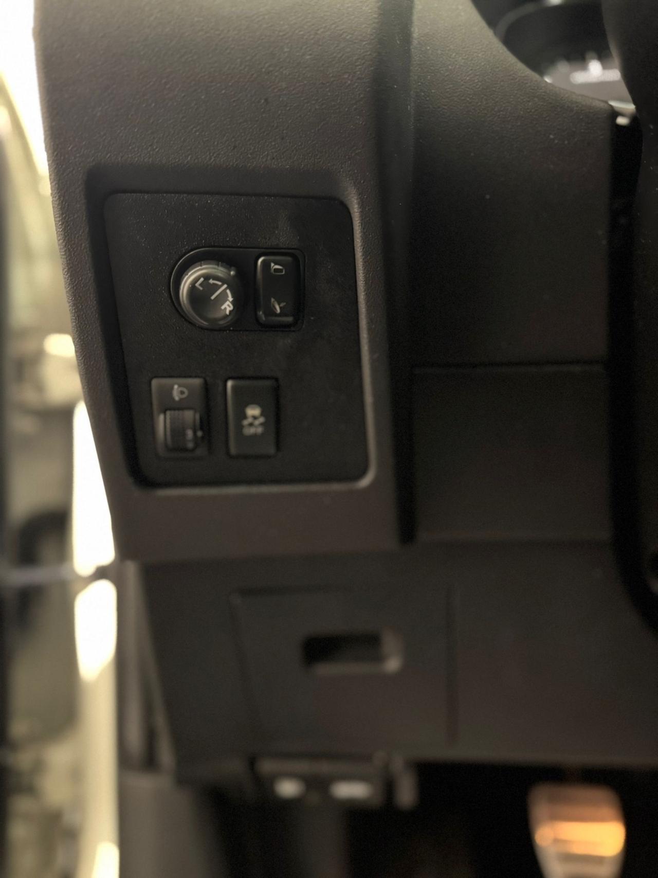 Nissan Qashqai 2.0 dCi DPF Tekna * 4X4* TETTO PANORAMICO*