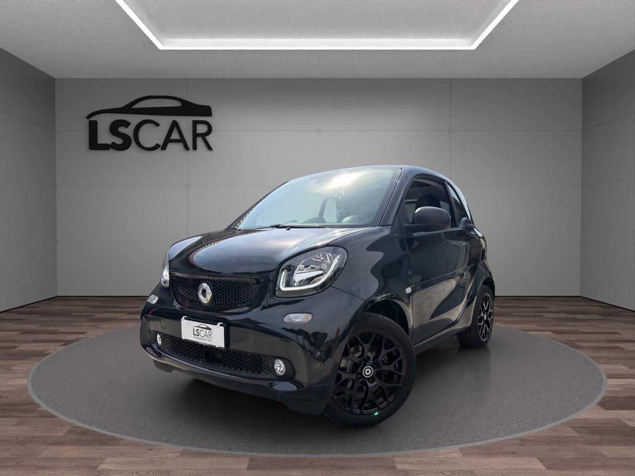 Smart fortwo coupe 0.9 Passion Turbo 90cv - Unico proprietario - Sedili riscaldabili - Cerchi in lega - Luci Led - Tetto panoramico - Schermo touch
