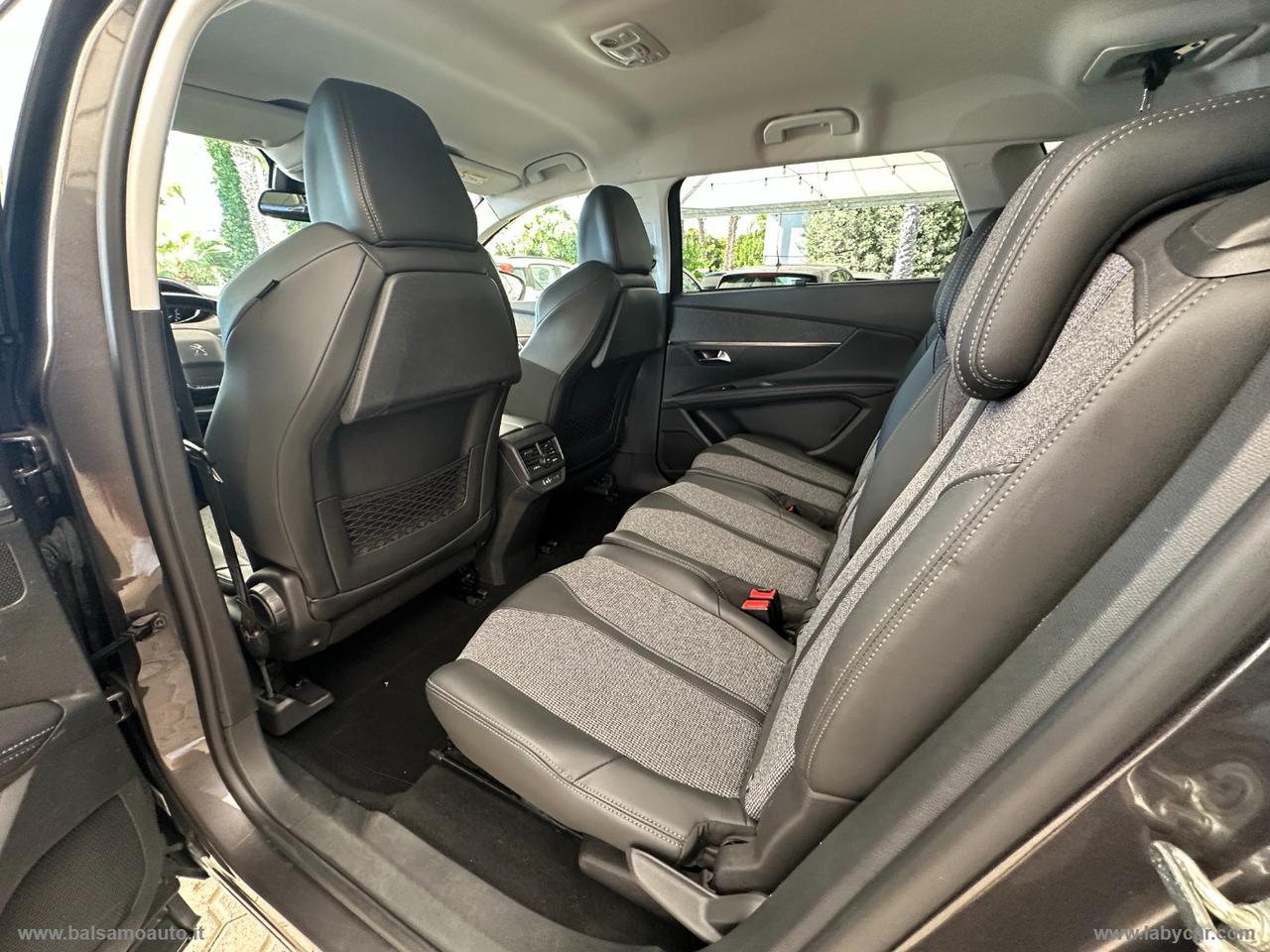 PEUGEOT 5008 BlueHDi 130 S&S EAT8 Allure
