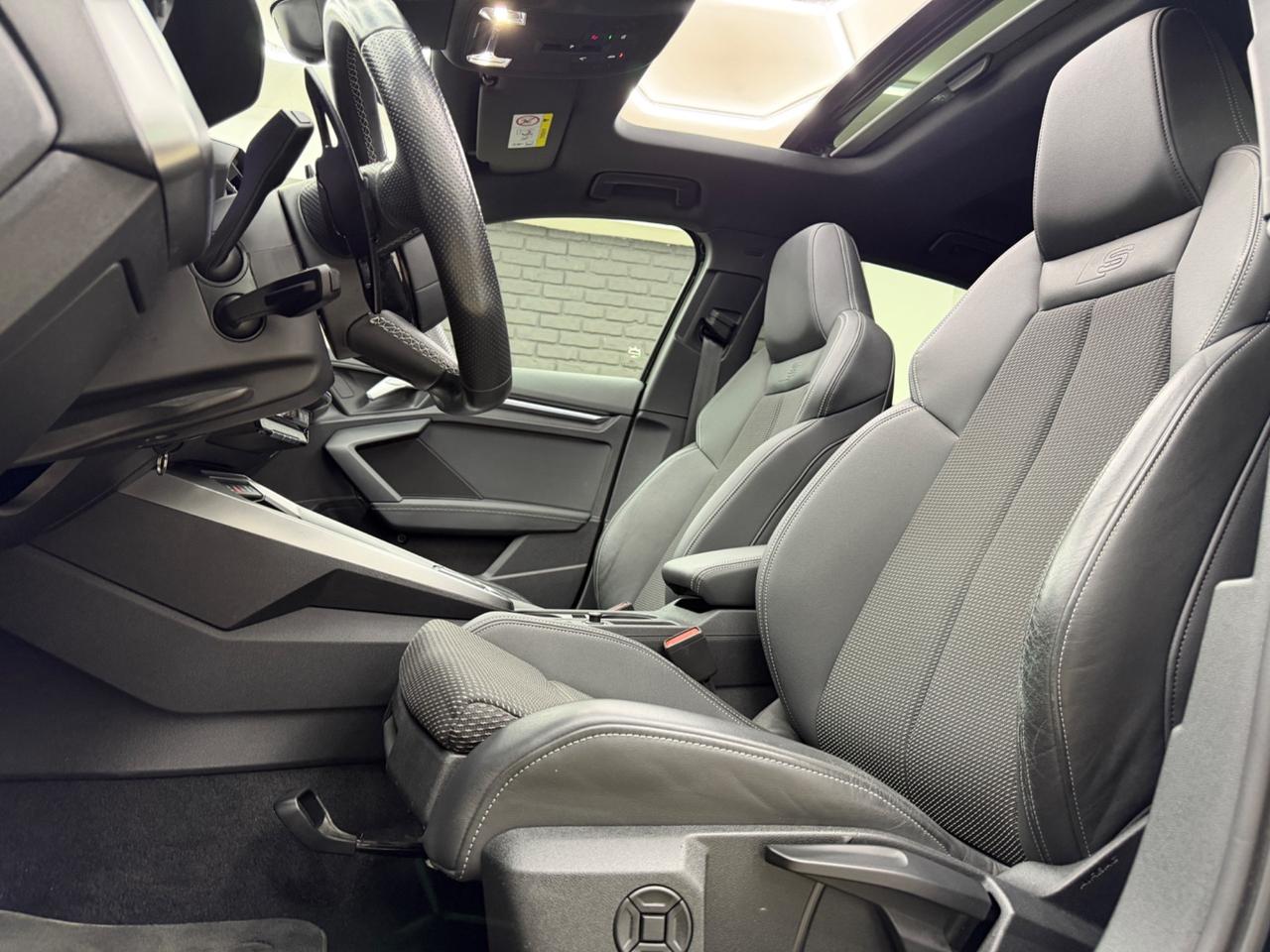 Audi A3 SPB 35 TDI S tronic line edition IPER FULL TETTO APRIBILE