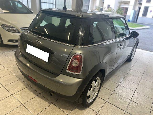MINI One 1.4 16V One (55kW)