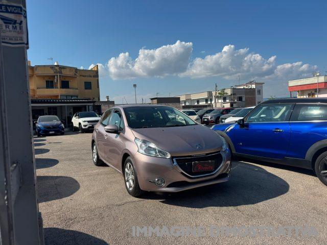 PEUGEOT 208 1.4 8V HDi 68CV 5p. Allure