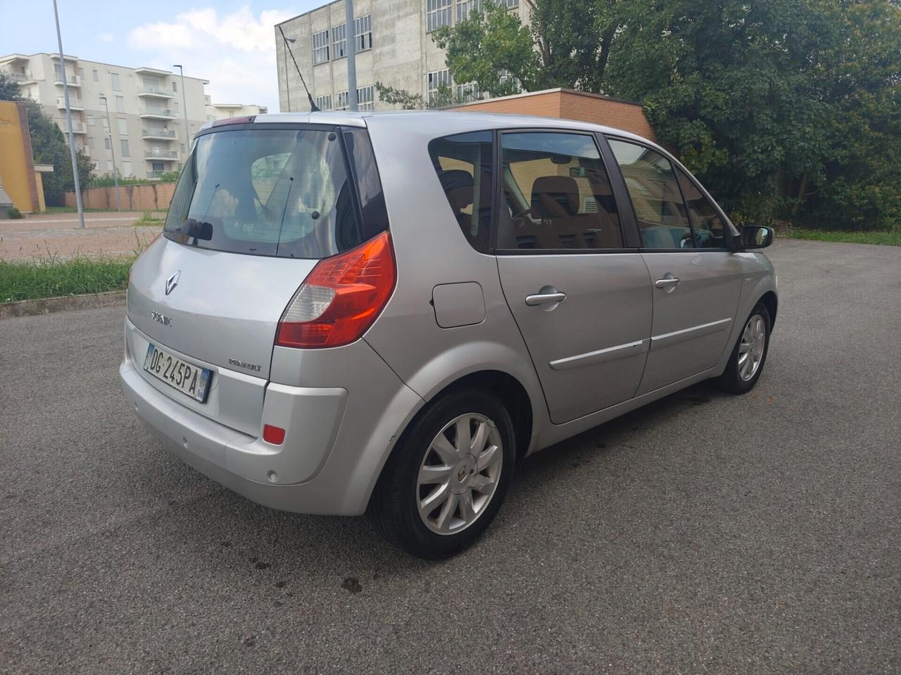 Renault Scenic 1.9 dCi/130CV unico proprietario