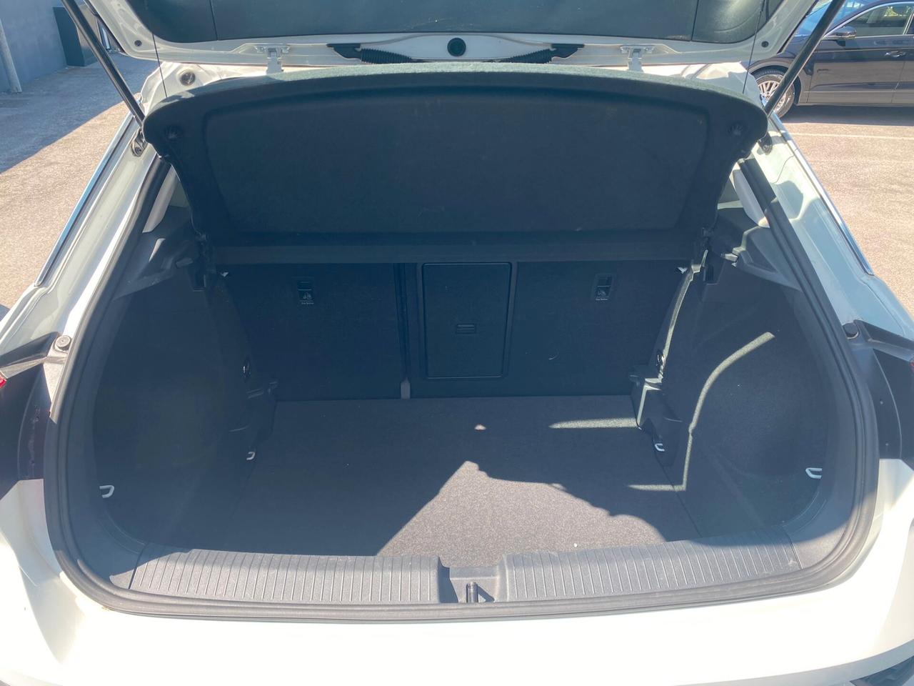 Volkswagen T-Roc 1.5 TSI ACT DSG Business BlueMotion Technology