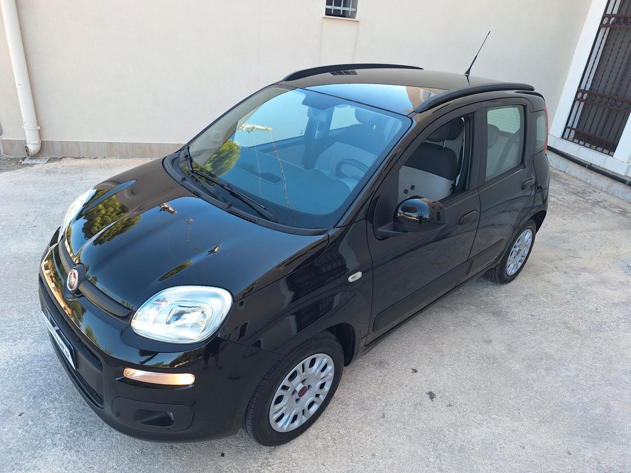Fiat Panda 1.2 Lounge "5 posti" PERFETTA