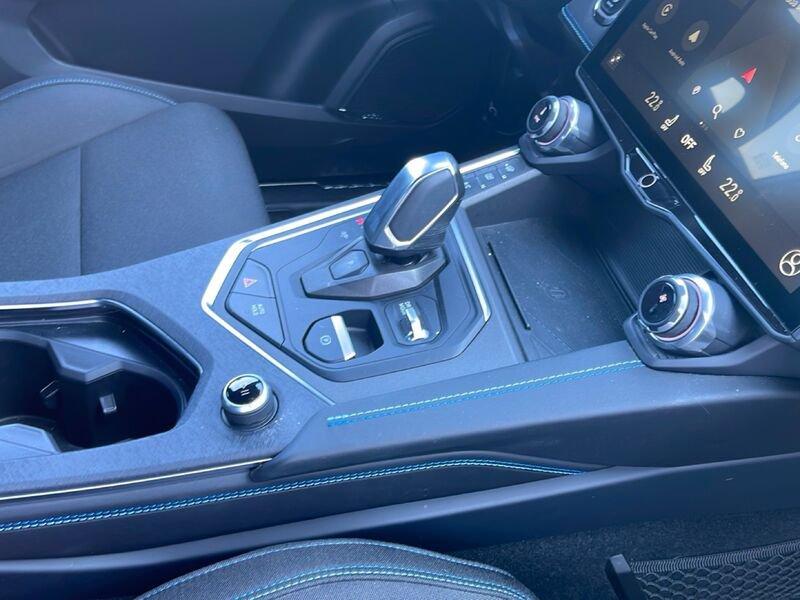 Lynk & Co 01 01 1.5 192KW PHEV DCT 6.6 KW OBC