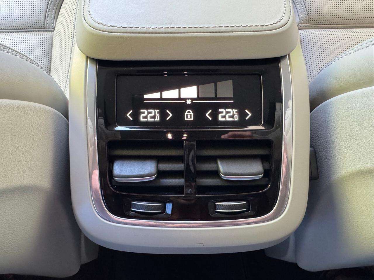 Volvo XC 90 D5 AWD ISCRIPTION 7P. GARANZIA 24 MESI