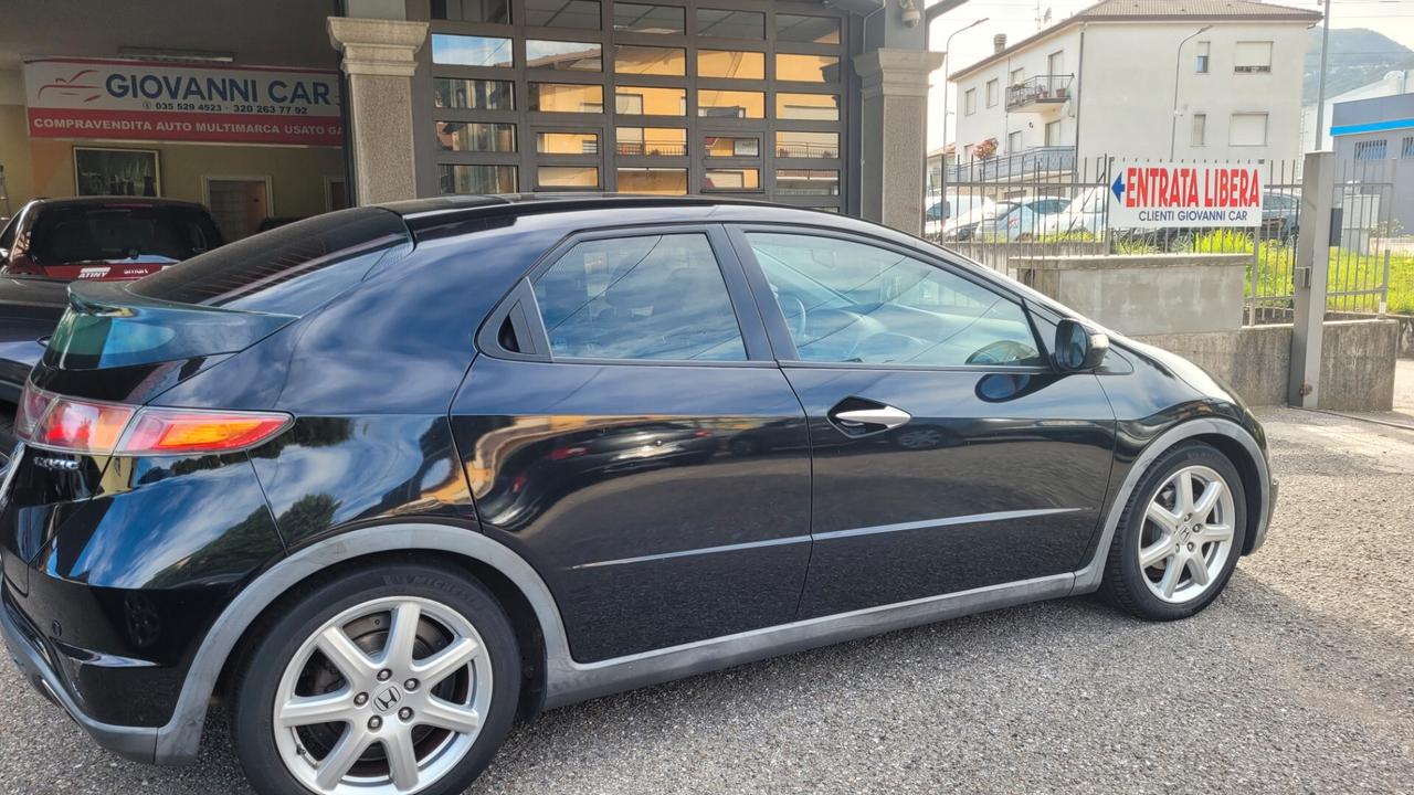 Honda Civic 2.2 i-CTDi 5p. Exclusive