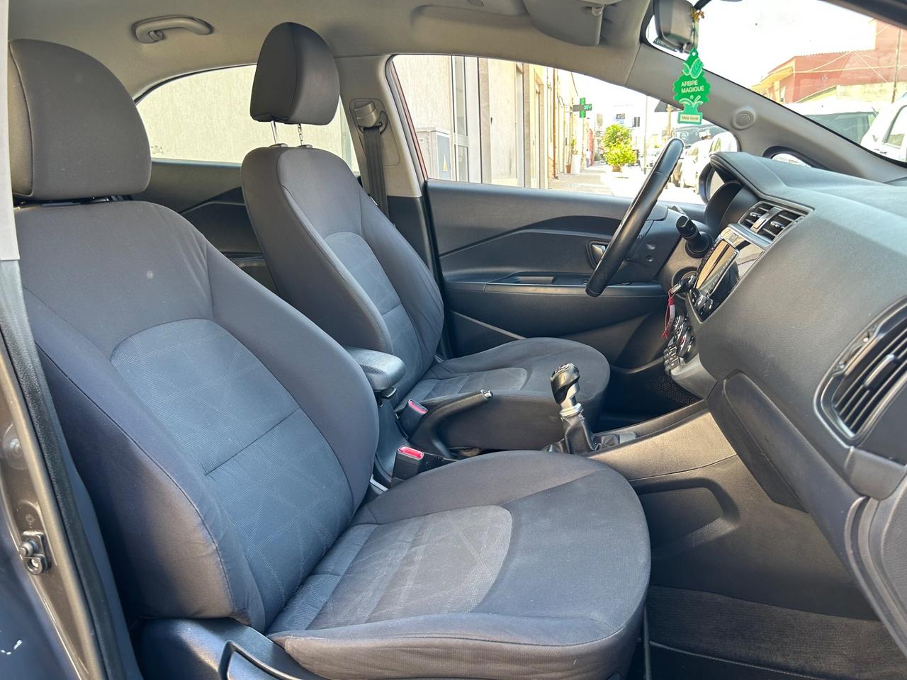 Kia Rio 1.1 CRDi 5p. S&S High Tech