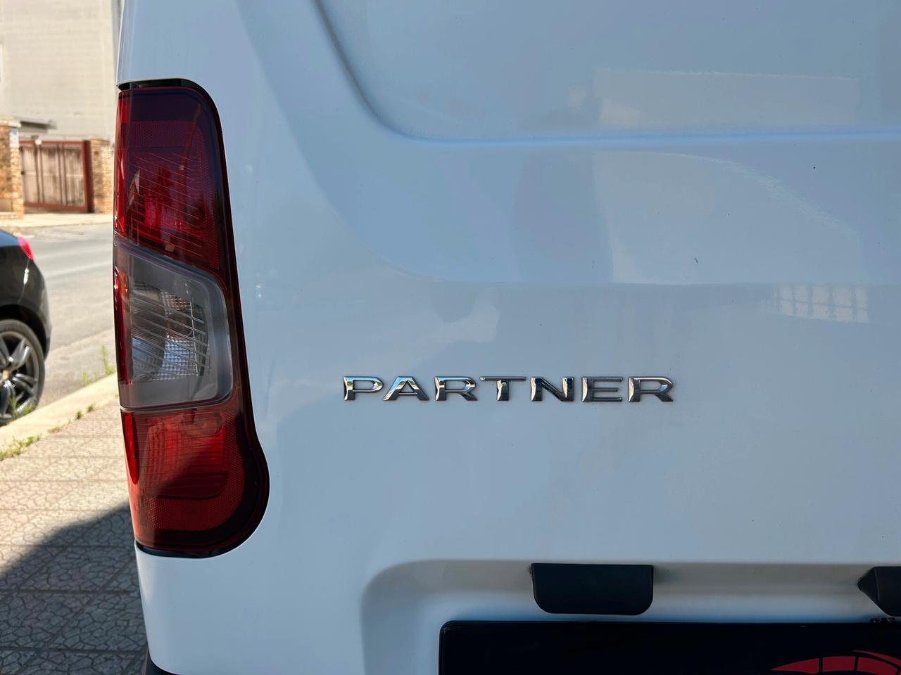 Peugeot Partner 1.5 BLUEHDI 100cv L1 PREMIUM (PREZZO IVATO)