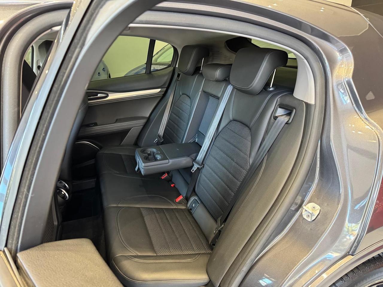 Alfa Romeo Stelvio 2.2 Jtdm 190Cv “75.000 KM”