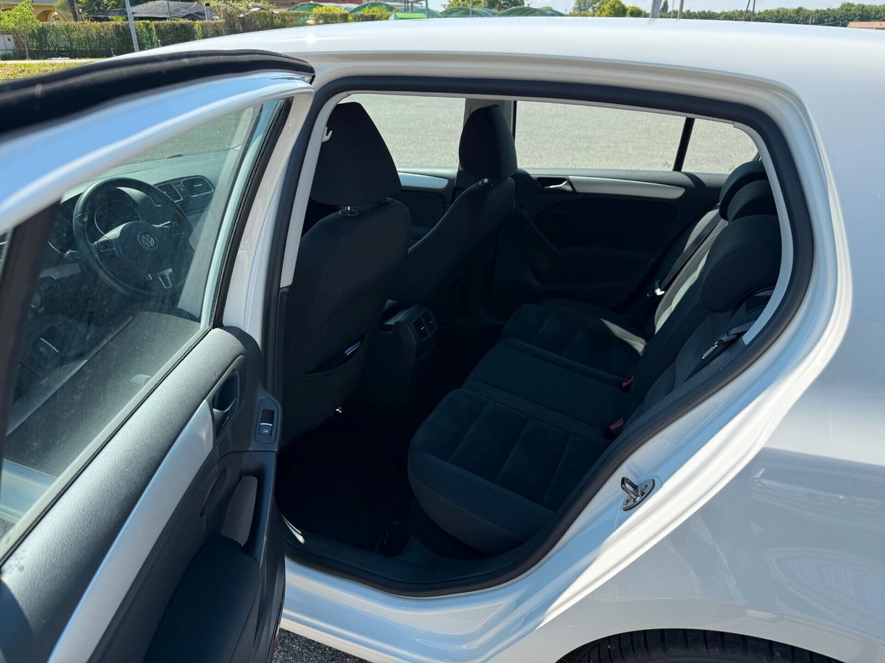 Volkswagen Golf 1.6 TDI DPF 5p. Highline