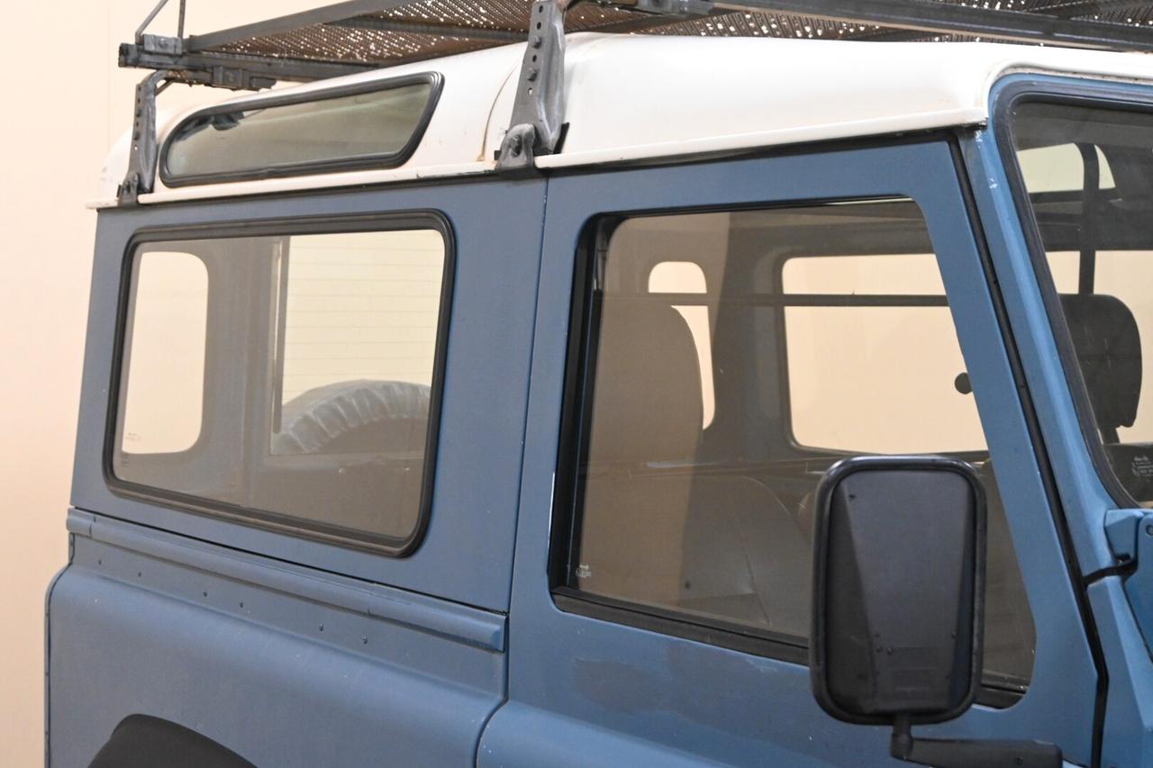 LAND ROVER Defender 90 turbodiesel Hard-top