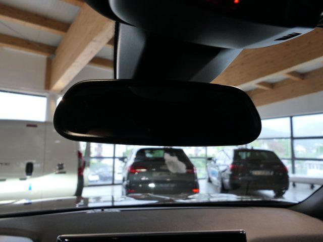PEUGEOT 2008 PureTech 100 S&S Allure