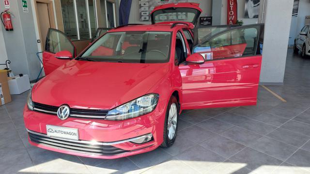 VOLKSWAGEN Golf Variant 1.6 TDI 115 CV Business BlueM. Tech.Az. Italia