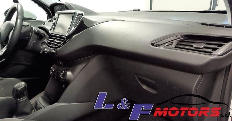 Peugeot 208 1.2 12V VTi 82cv Active