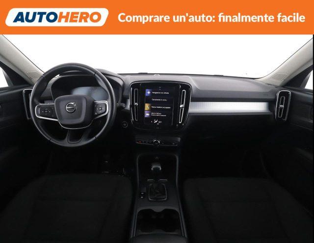 VOLVO XC40 T3 Momentum