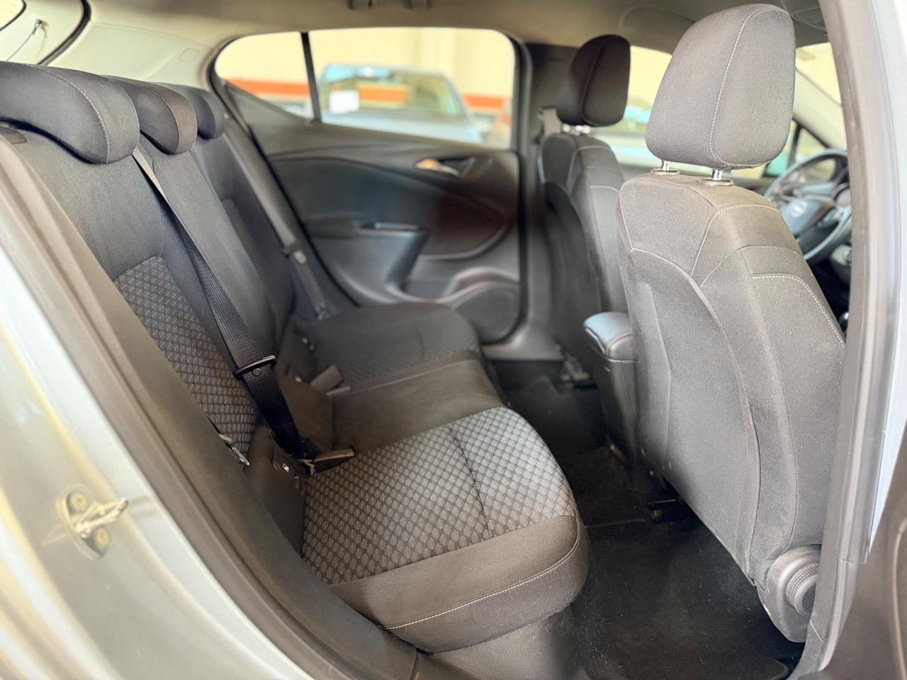 Opel Astra 1.6 CDTi 110CV Start&Stop 5 porte Innovation NEOPATENTATI