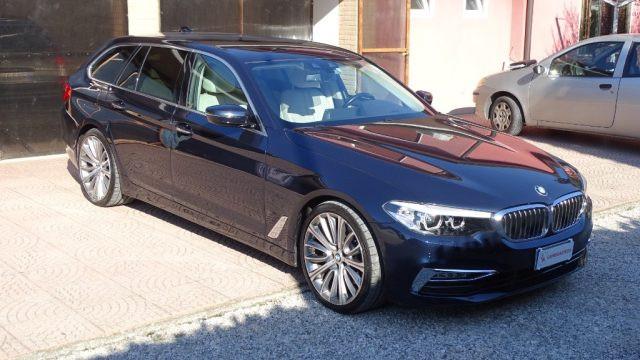 BMW 530 d xDrive 249CV Touring Luxury, Garanzia..