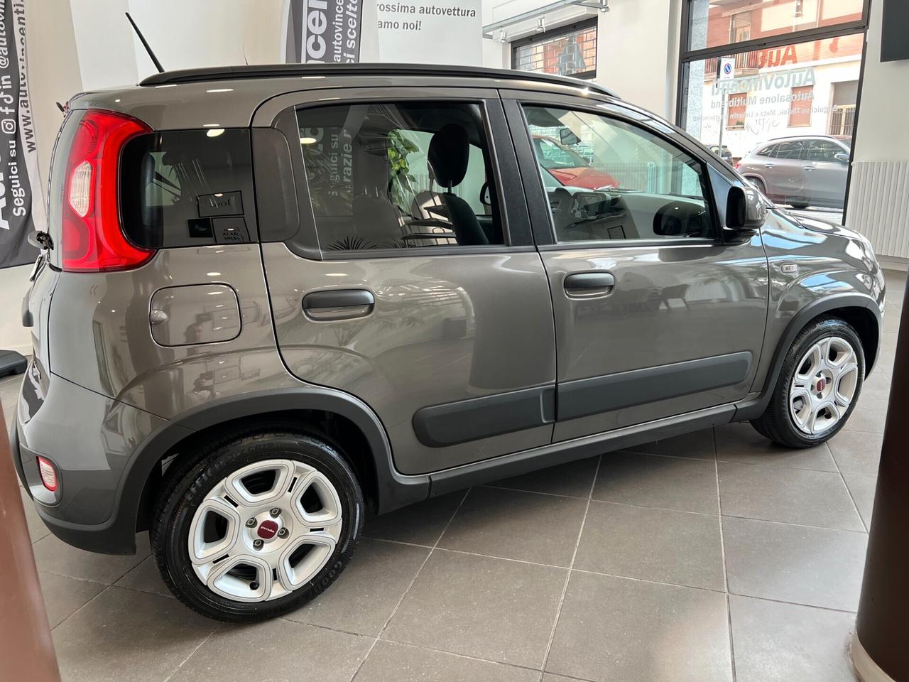 FIAT PANDA 1.0 70 CV HYBRID CITY LIFE €179/MESE