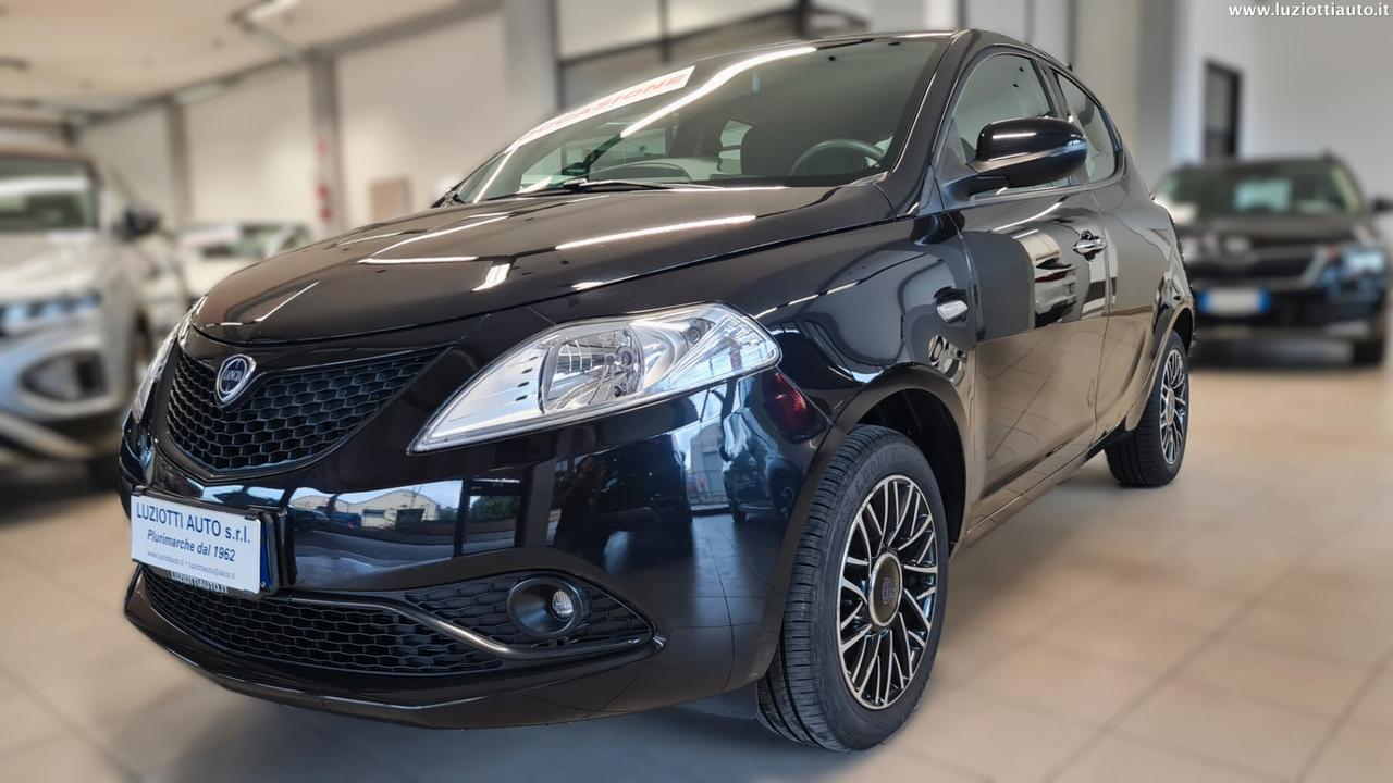 Lancia Ypsilon 1.2 GOLD