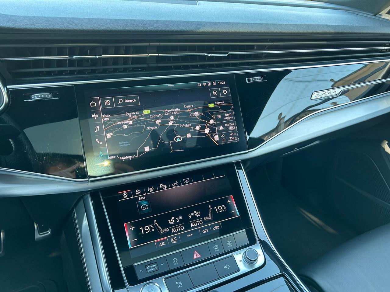 Audi Q8 50TDI 286CV Mhev quattro Tiptronic S-Line - PANORAMA