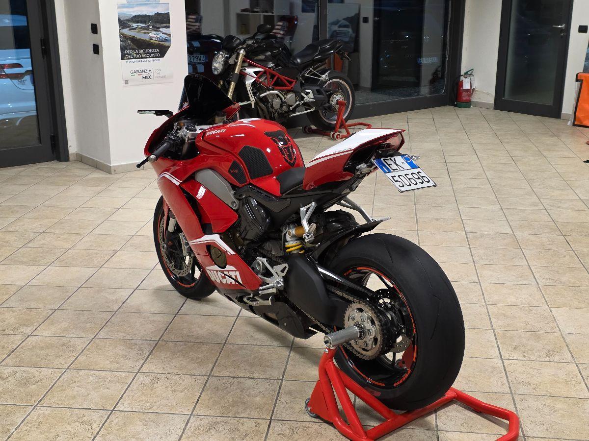 DUCATI PANIGALE V4 CON SCARICO DESMO OK