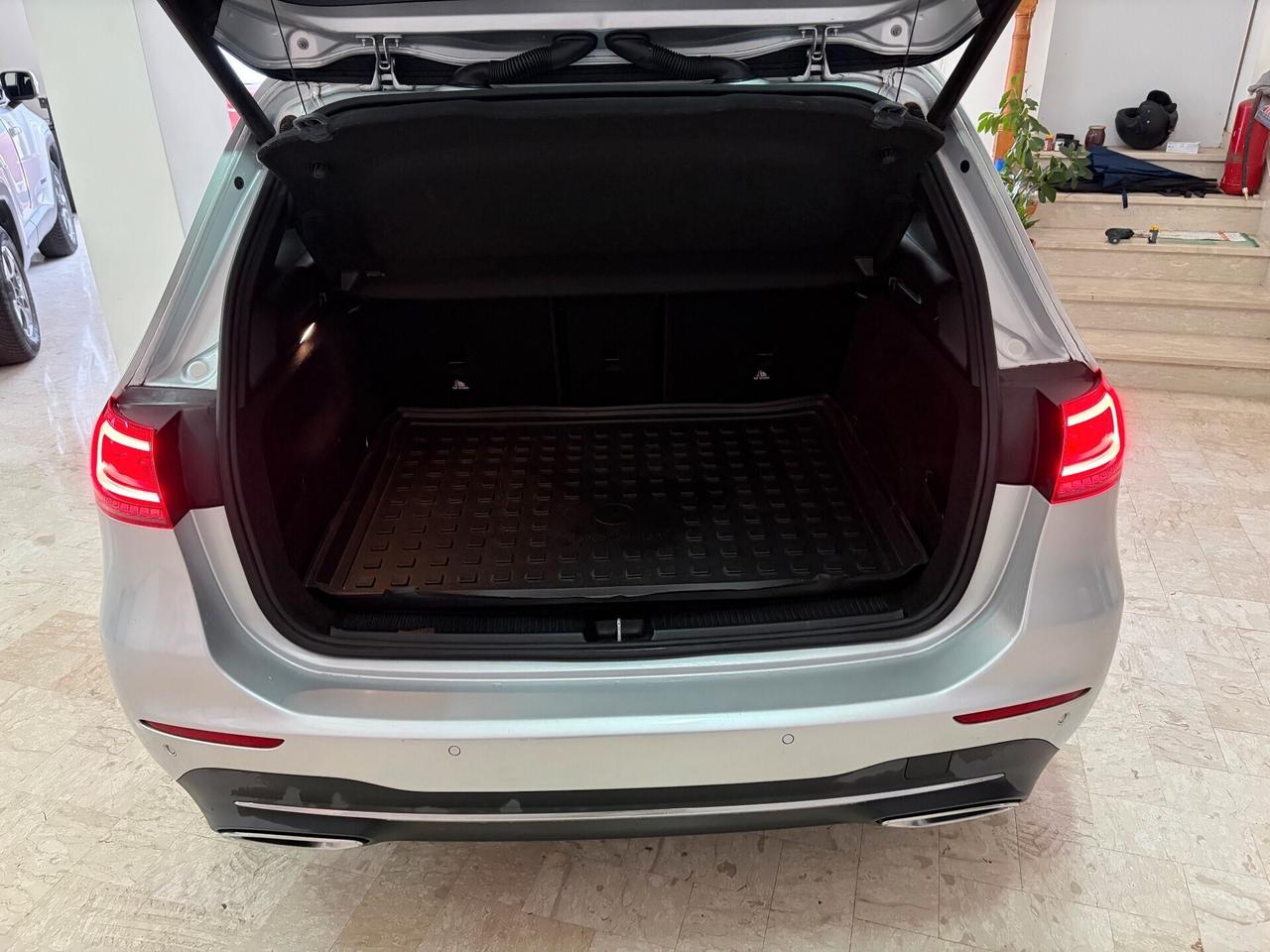 MERCEDES CLASSE B 180 d BUSINESS EXTRA