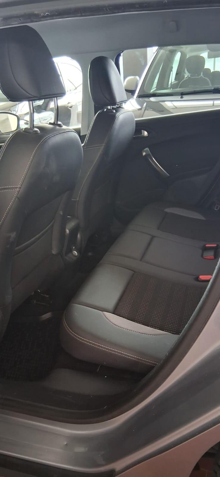 Peugeot 2008 1.6 e-HDi 92 CV Stop&Start Allure