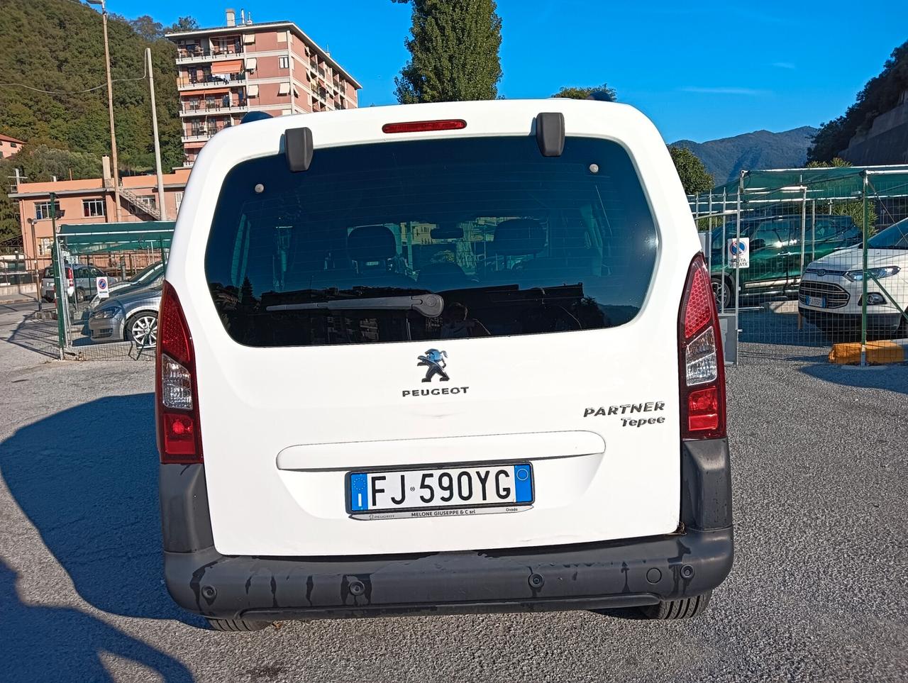 Peugeot Partner Tepee BlueHDi 120 S&S Outdoor