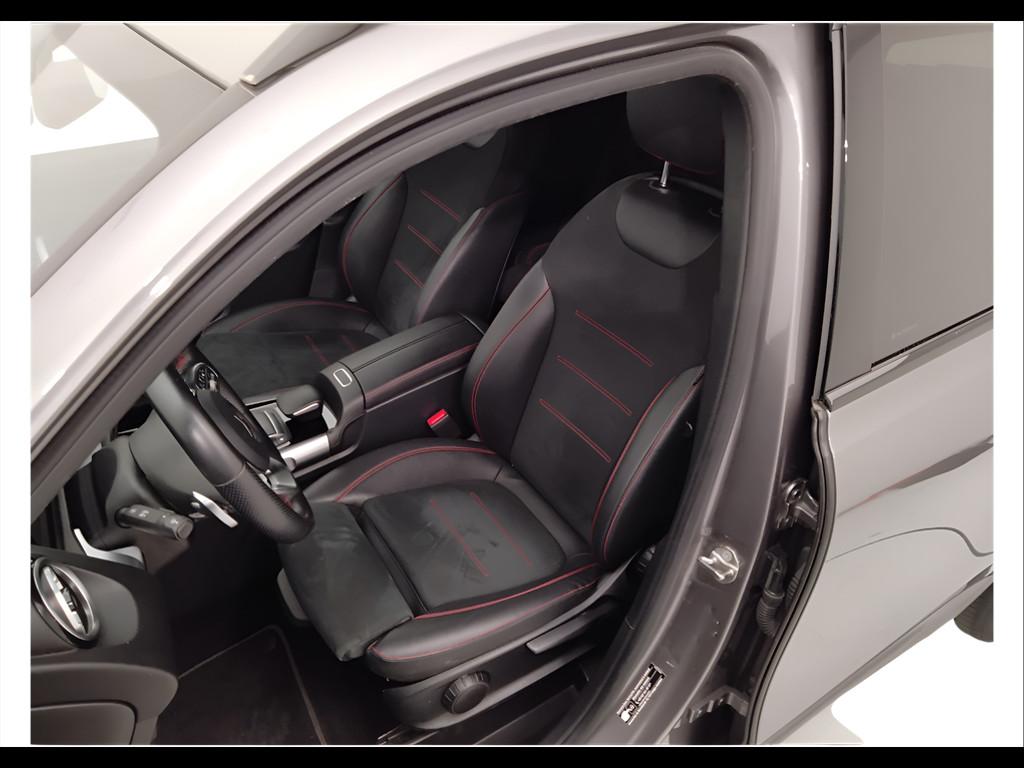 Mercedes-Benz GLB - X247 2019 - GLB 200 d Premium auto