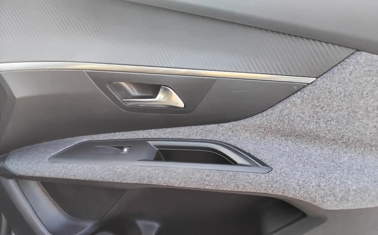 Peugeot 3008 BlueHDi 130 S&S Active