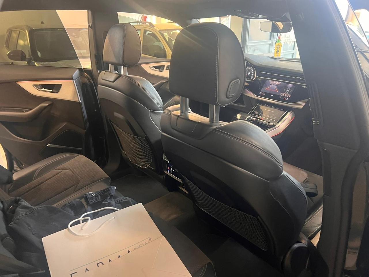 Audi Q8 5.0 TDI quattro tiptronic