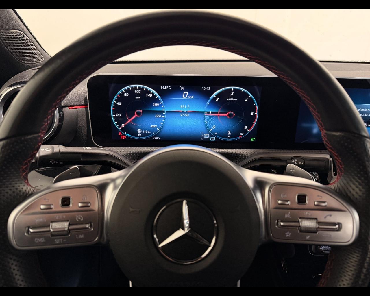 Mercedes-Benz A 180 D PREMIUM AUTO