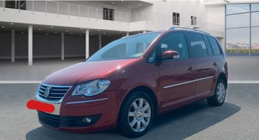 Volkswagen Touran 2.0 TDI HIGHLINE 7 POSTI 2009