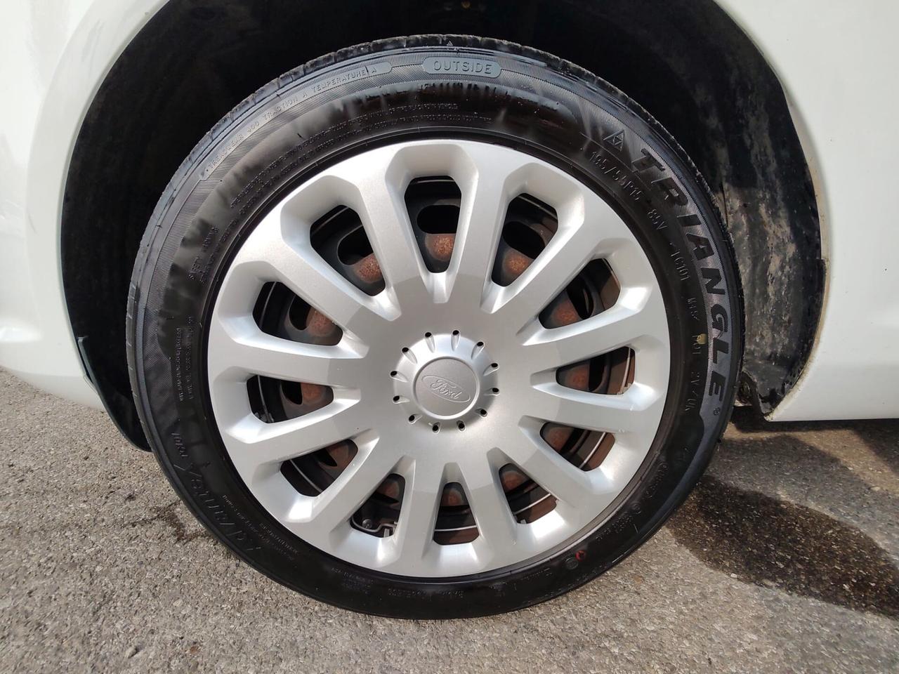 Ford Fiesta 1.4 3 porte Bz.- GPL, EURO 6, GPL DA REVISIONARE, OK NEOPATENTATI