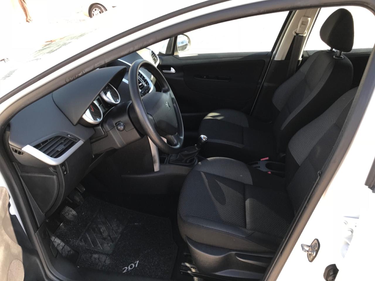 Peugeot 207 1.6 8V HDi 112CV auto pari al nuovo