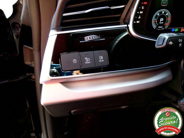 AUDI Q8 45 TDI quattro tiptronic Sport
