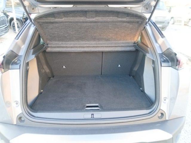 PEUGEOT 2008 BlueHDi 110 S&S Allure Pack