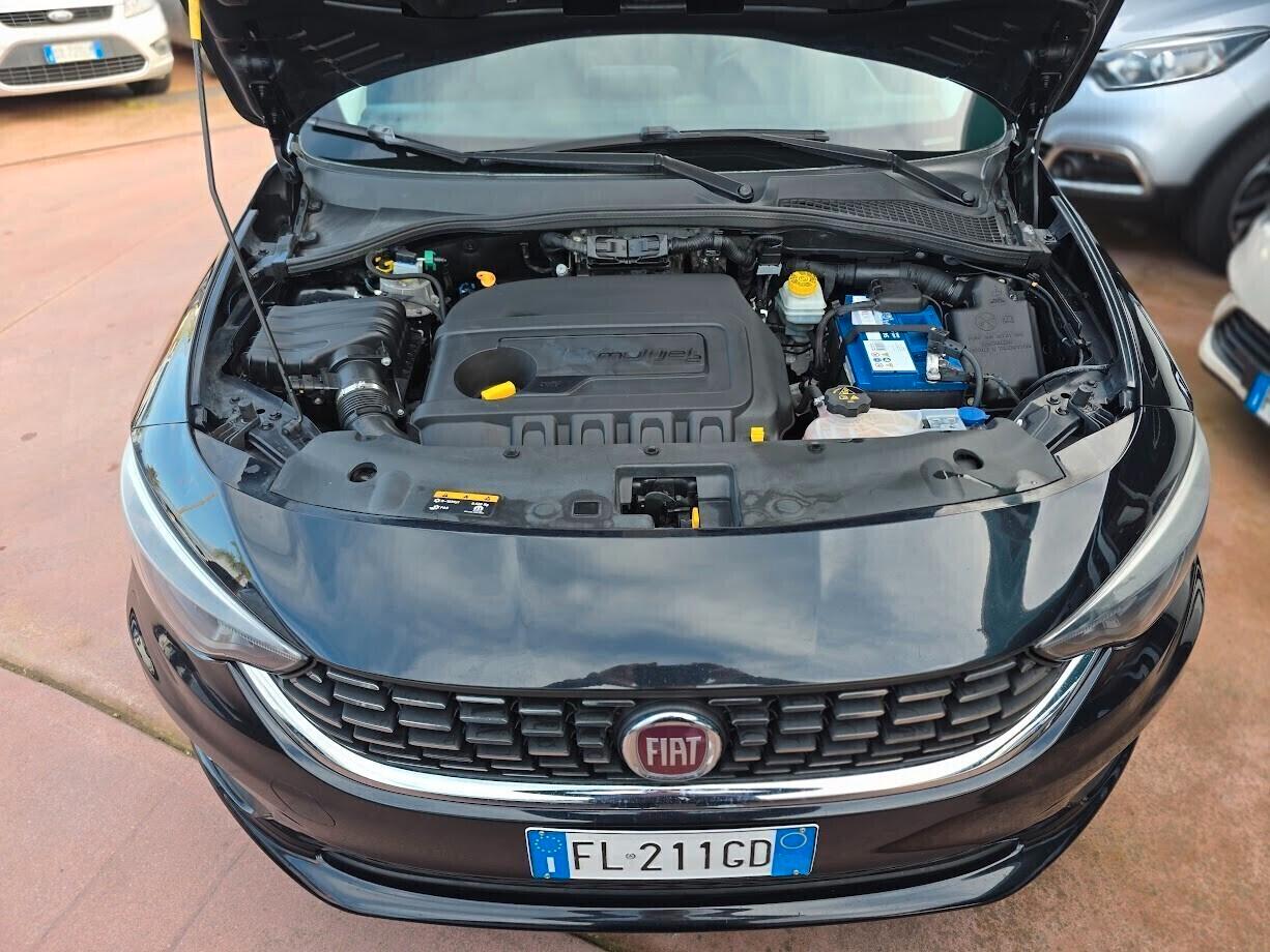 Fiat Tipo 1.3 M-Jet Lounge