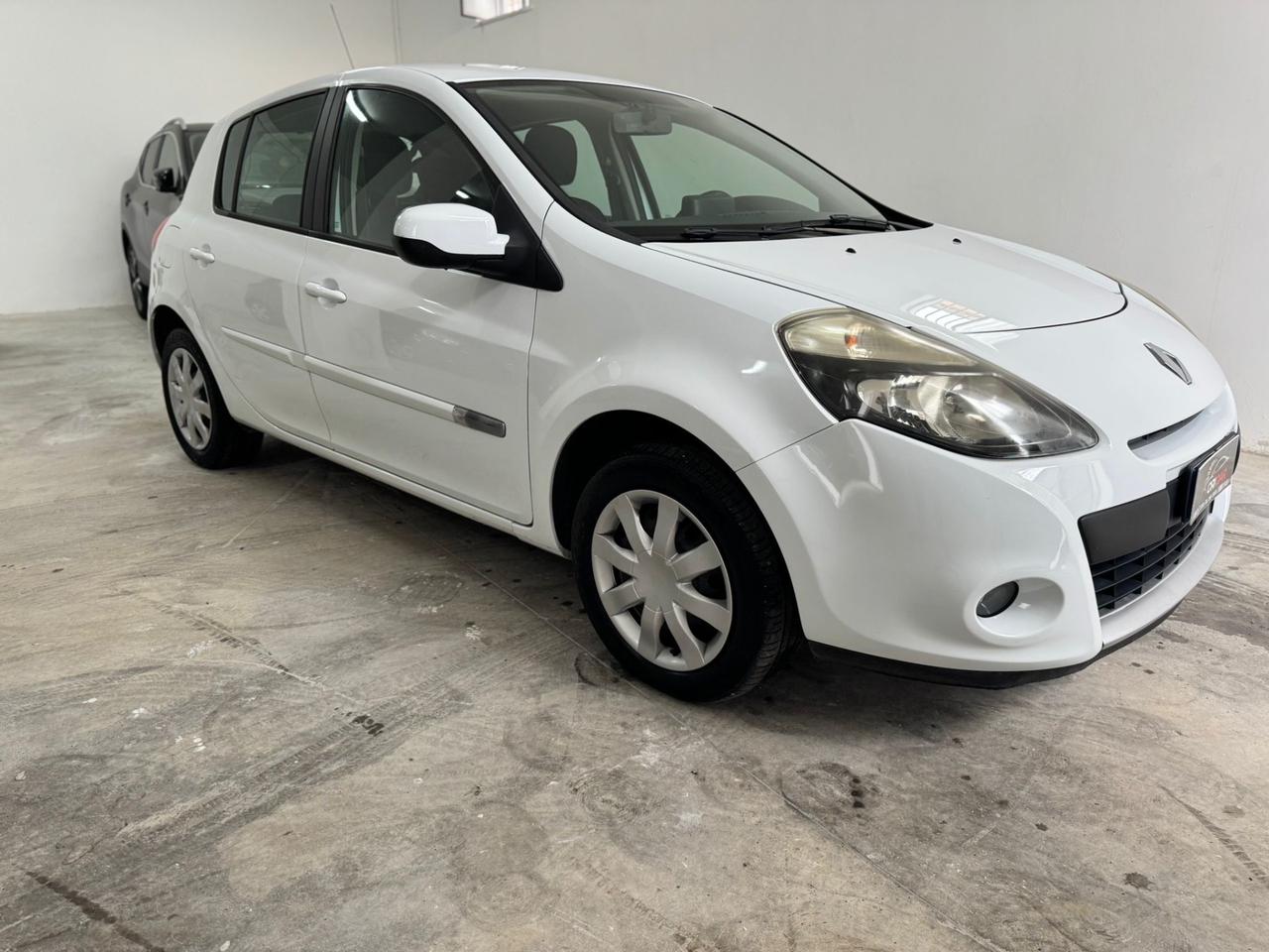 Renault Clio 1.2 16V 5 porte GPL Dynamique