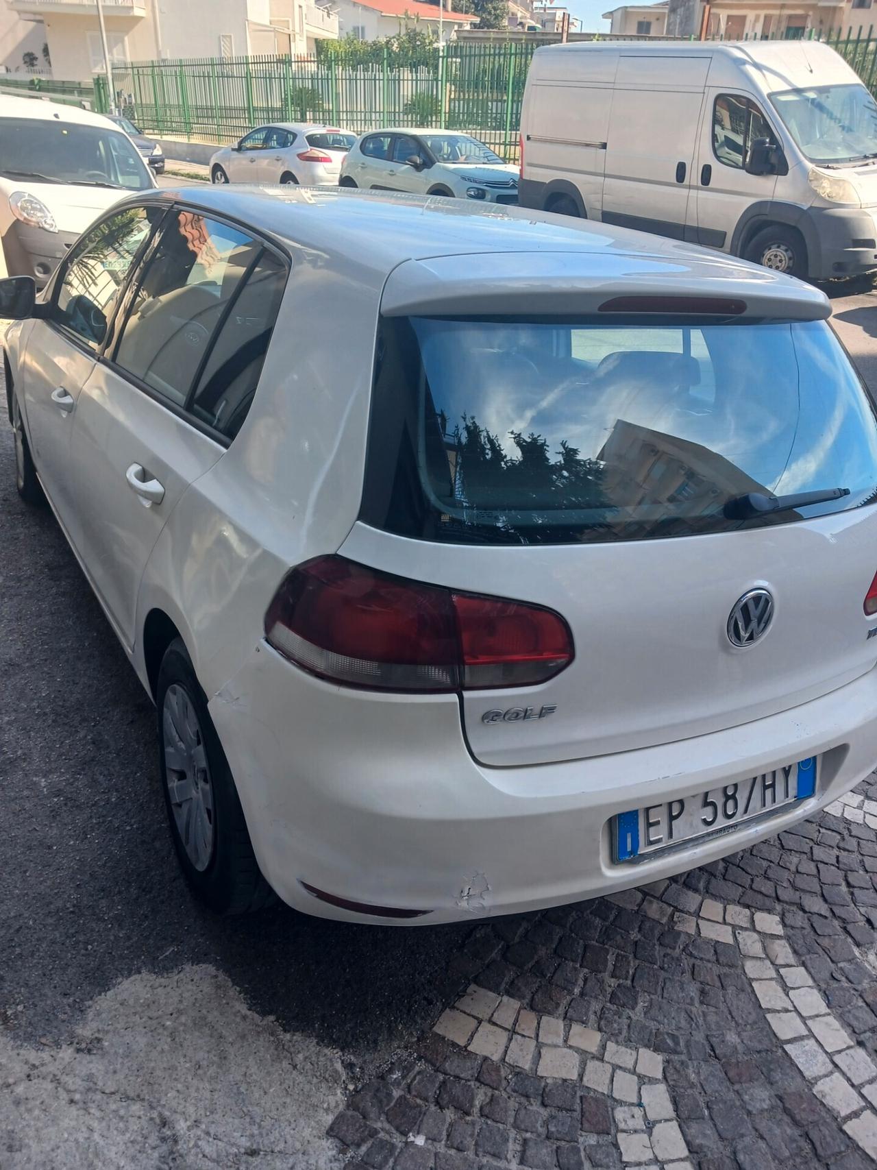 Volkswagen Golf 1.6 TDf