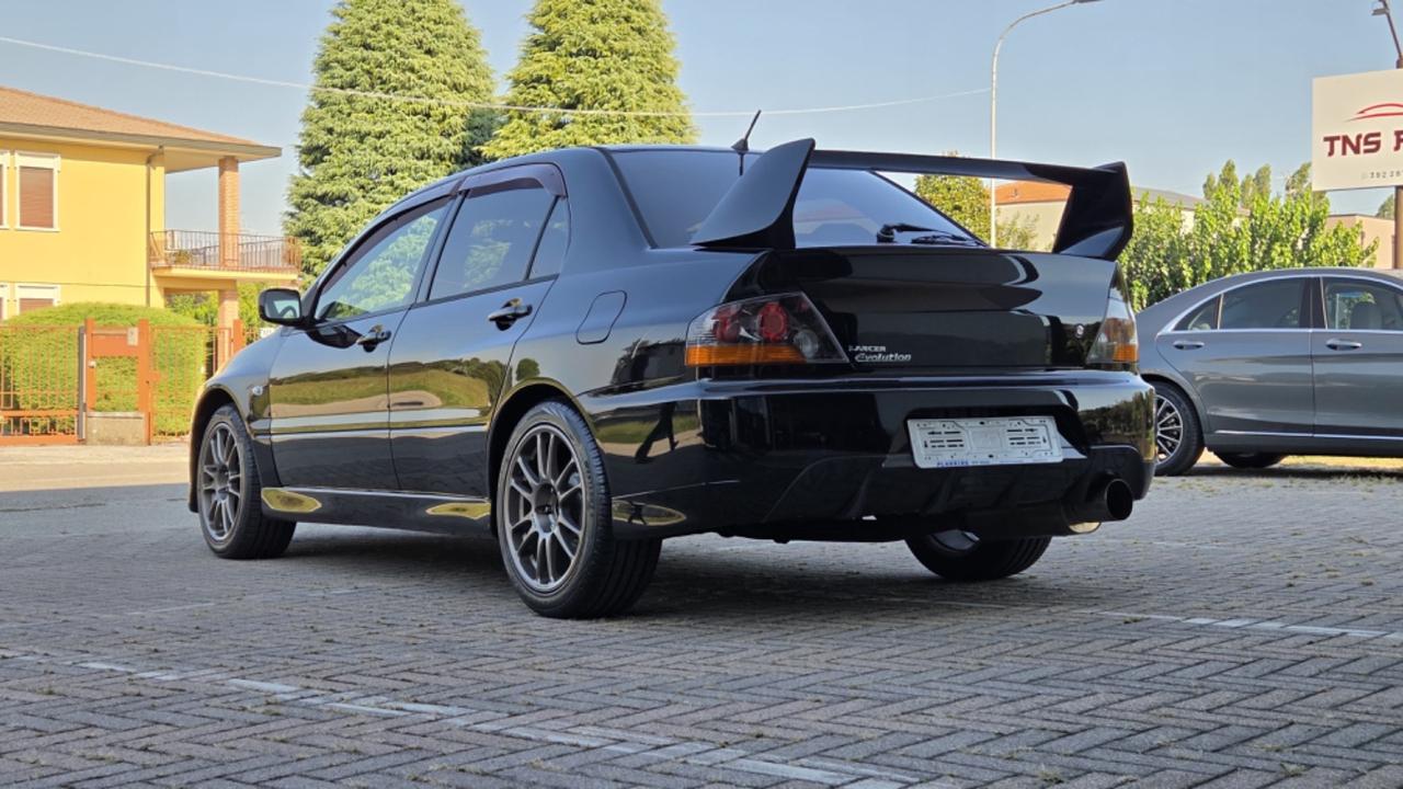 Mitsubishi Lancer Evolution IX