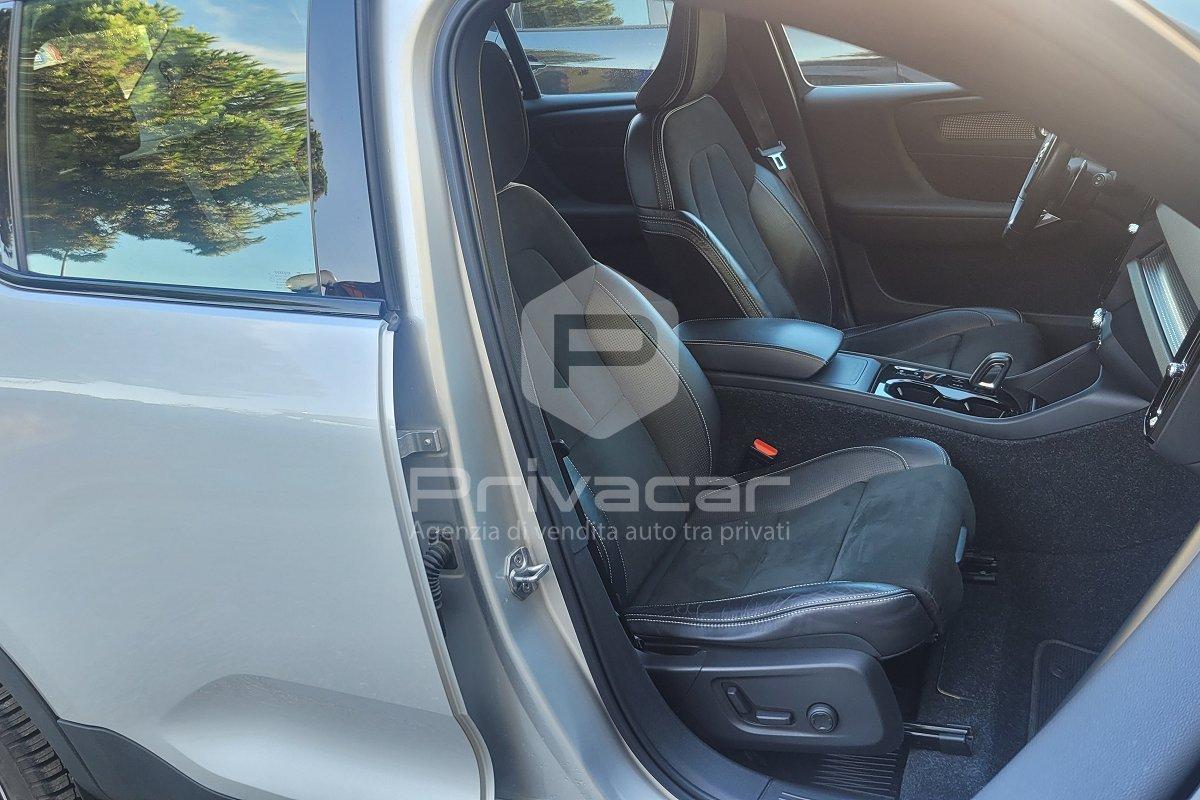 VOLVO XC40 D4 AWD Geartronic R-design